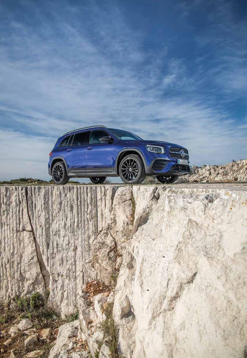 MERCEDES-BENZ GLB