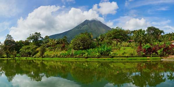 Volcanes, playas y parques naturales