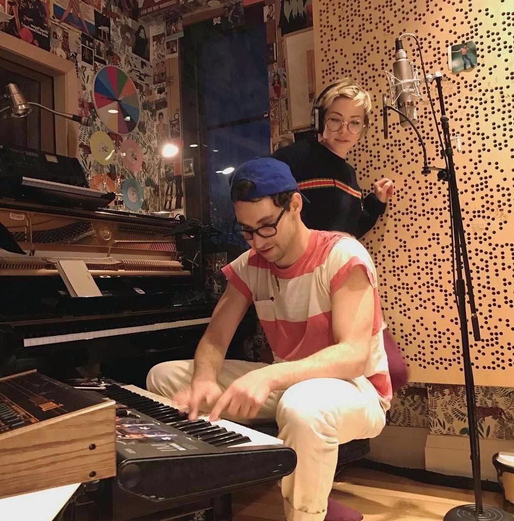 Entrevista con el productor Jack Antonoff - Issuu