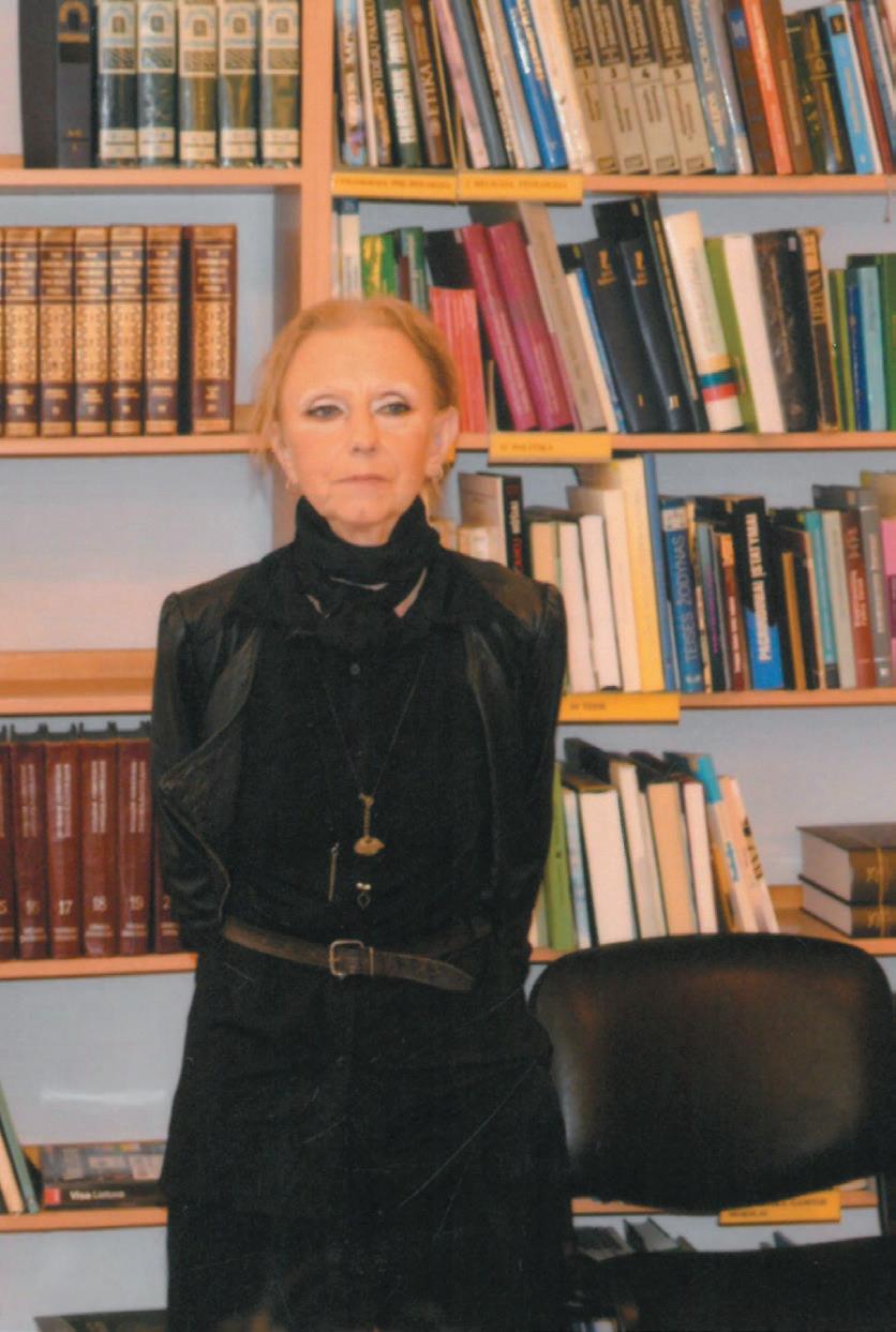 Cover for ŽMONĖS IR LAIKAS