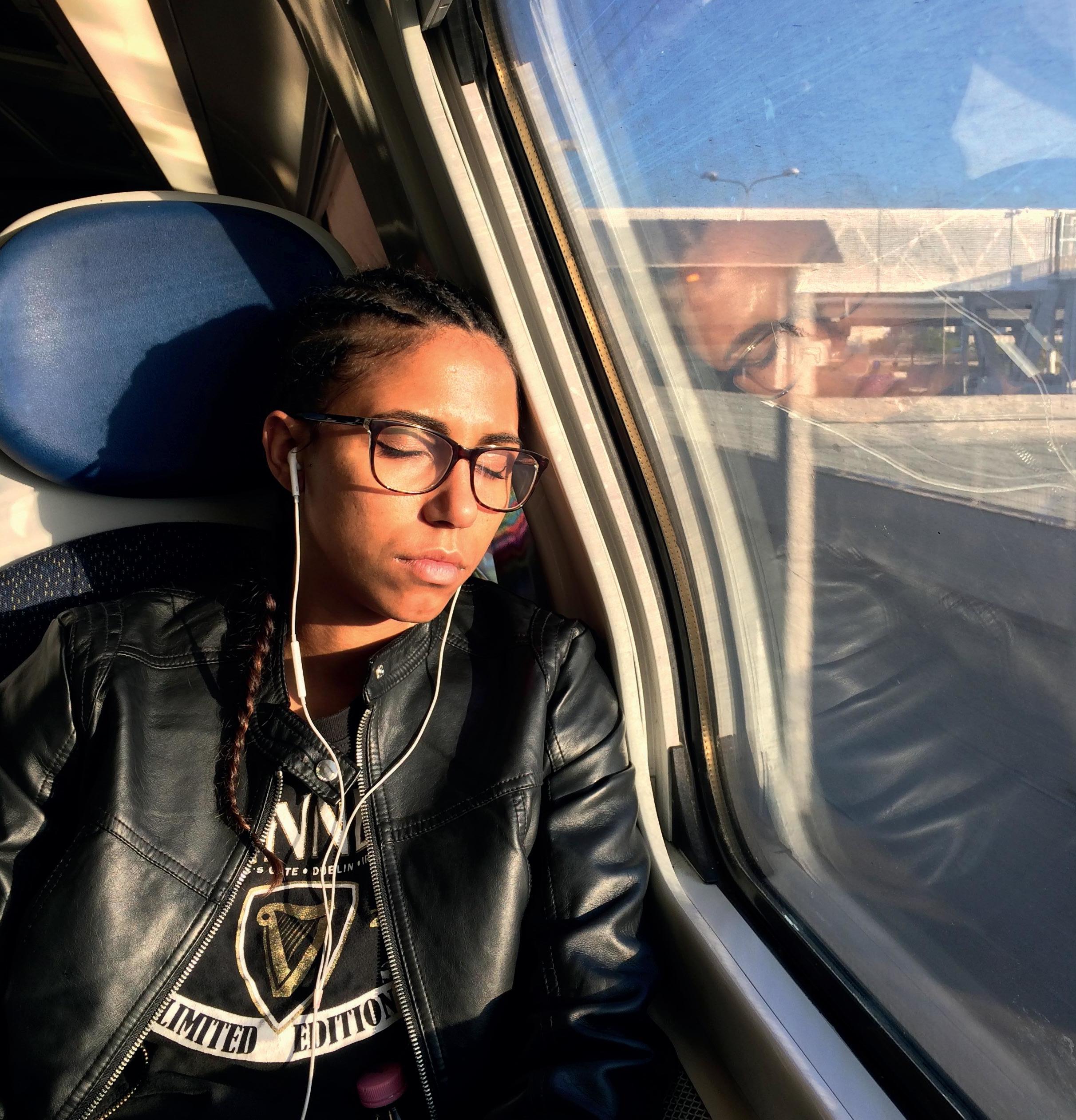 Amaneciendo en tren