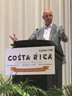 Cover for Kumho focuses on independent dealers