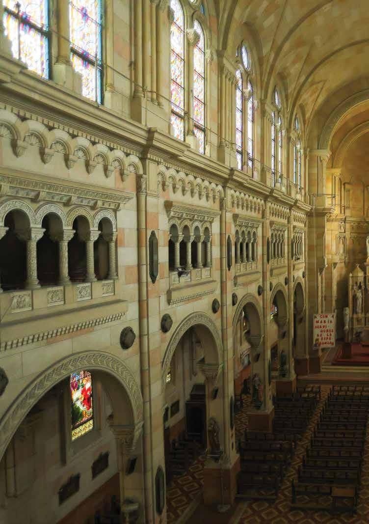 Cover for Bibliografía y fuentes documentales