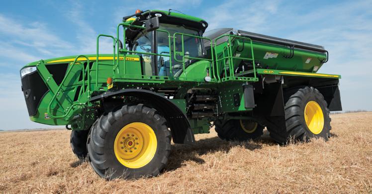 Cover for F4365 High-capacity Nutrient Applicator