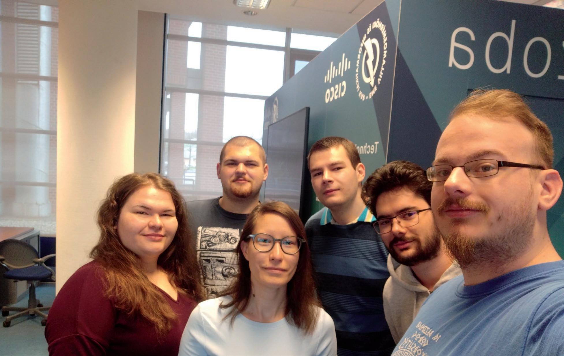 Cover for BEJUTSZ ÉS TALÁN KIJUTSZ