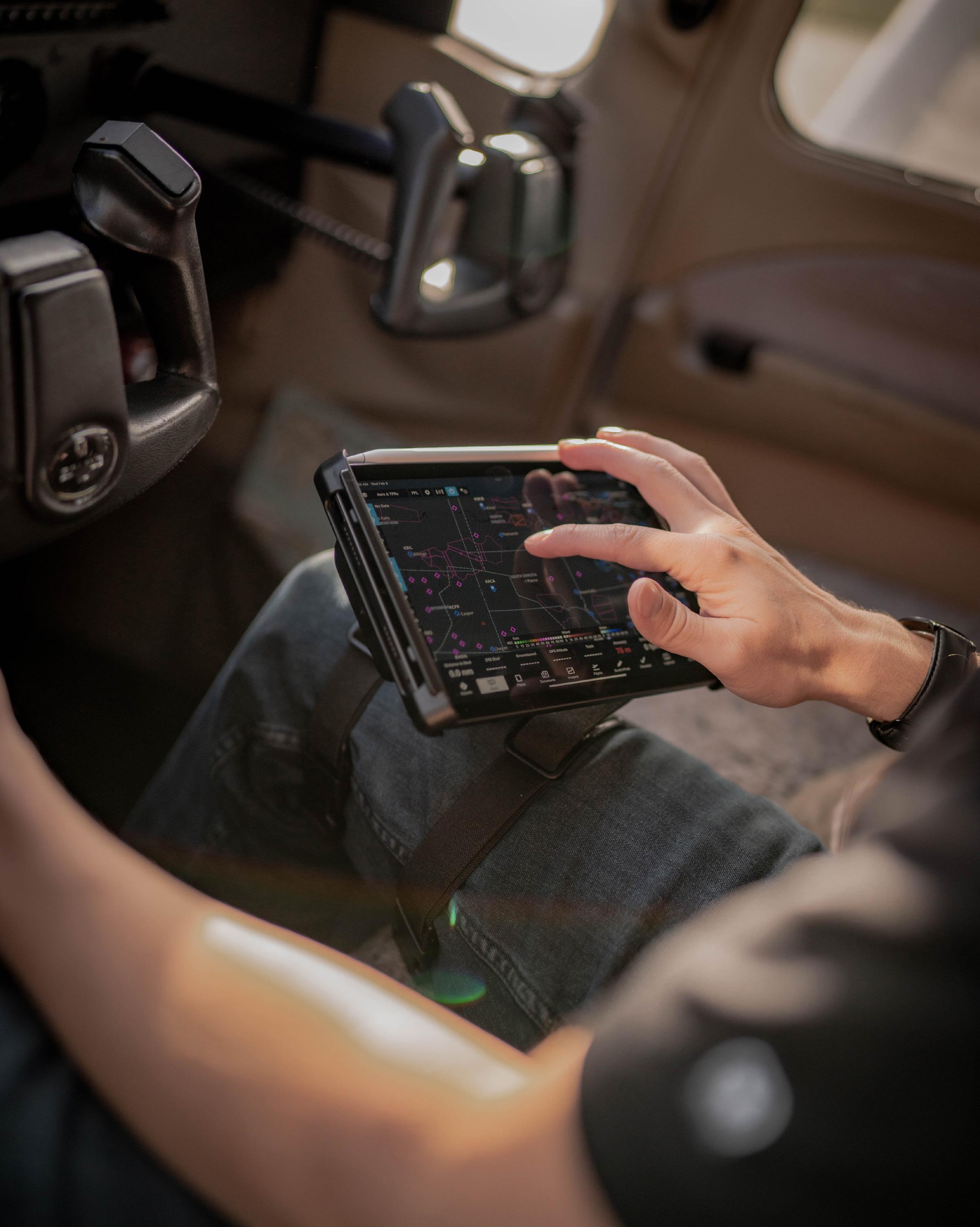 Cover for Kneeboard Mounts & Panel & Glare Shield Mounts