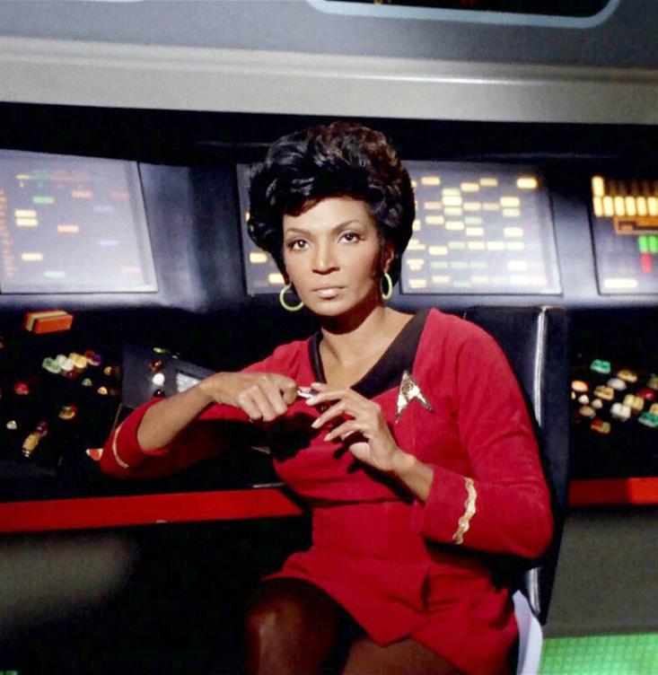 Cover for Entertainment News