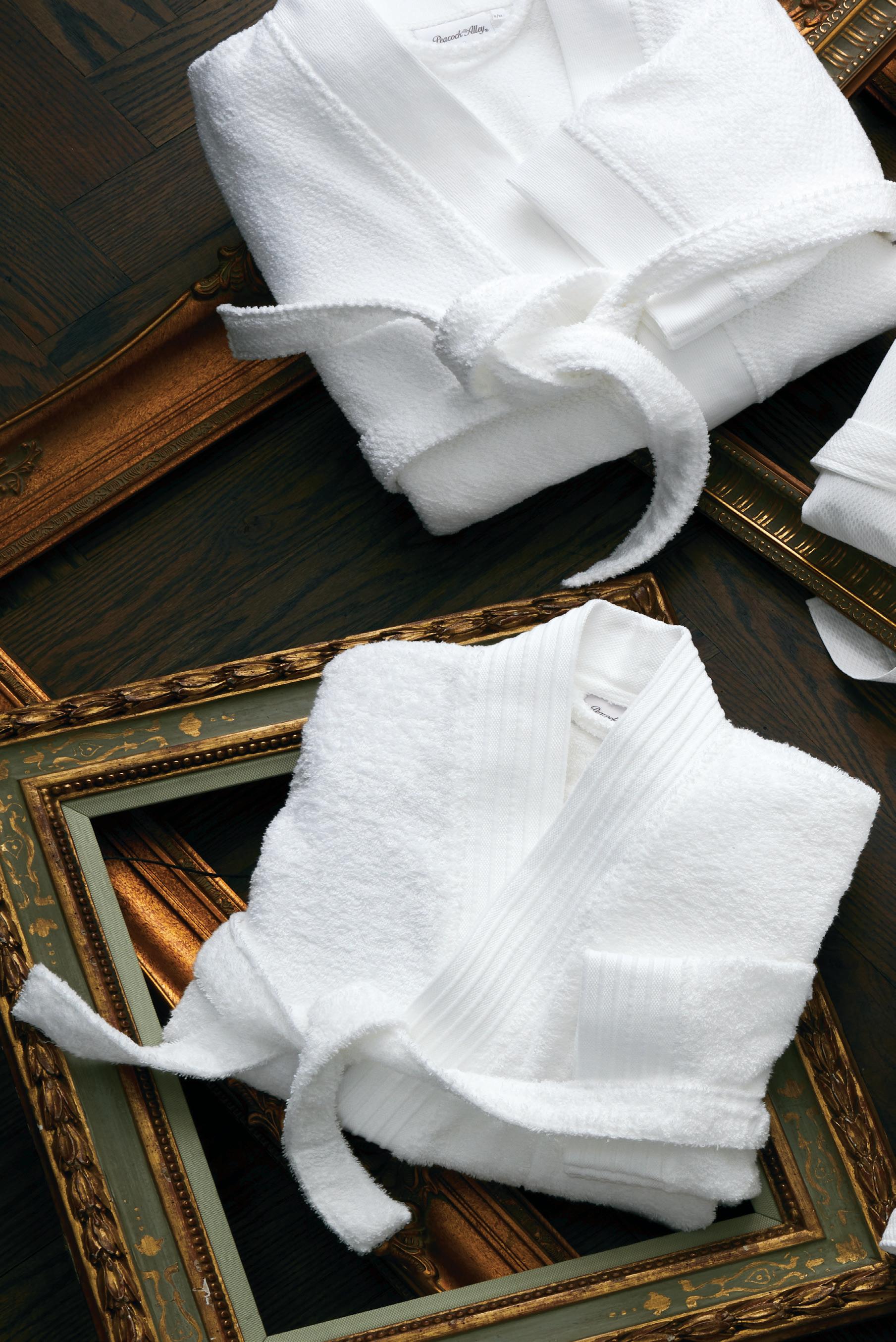 Peacock Alley Jubilee Linen Bath Towels