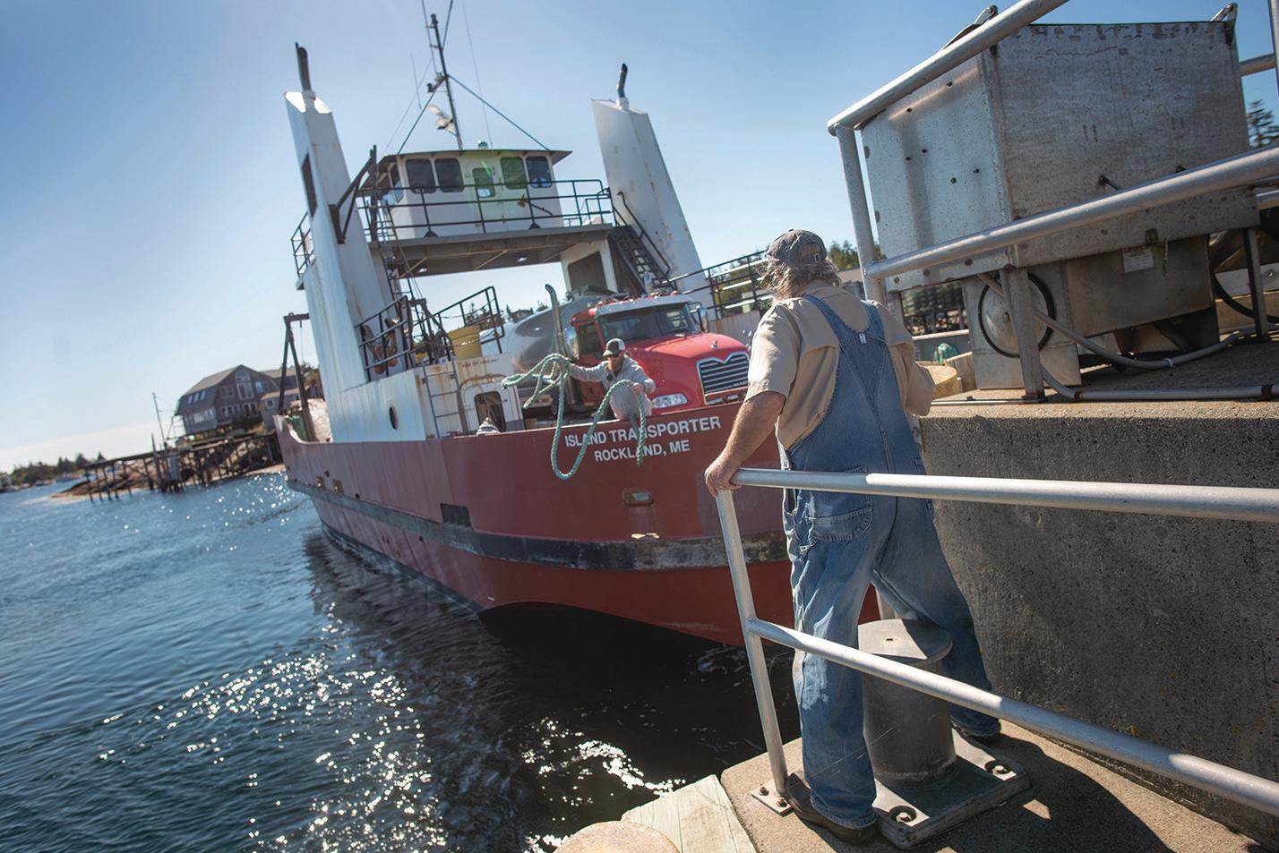 How Ironic L.L.Bean Boat and Totes Took Over Summer 2023