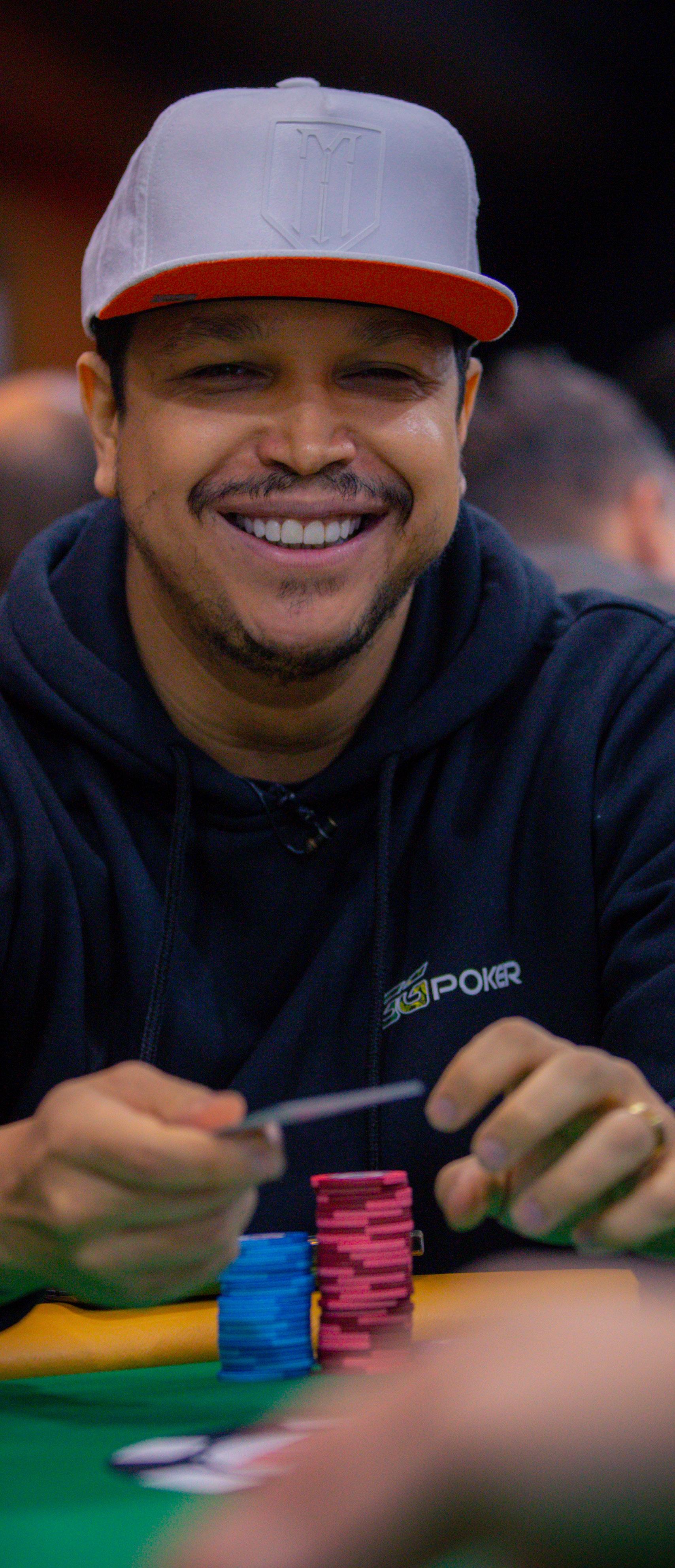 O TILT - Edição 40 - Revista online de poker