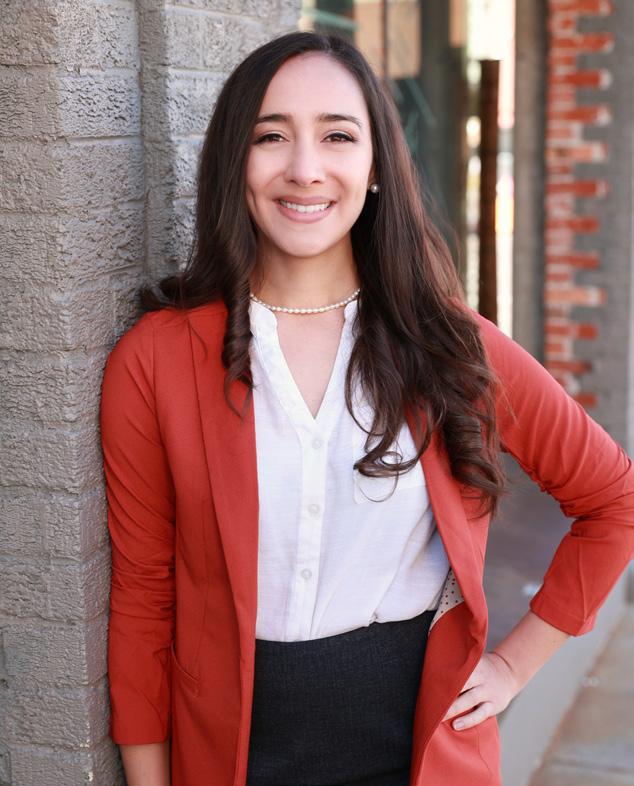 I am MDDS: Artemis Khazaie, DDS