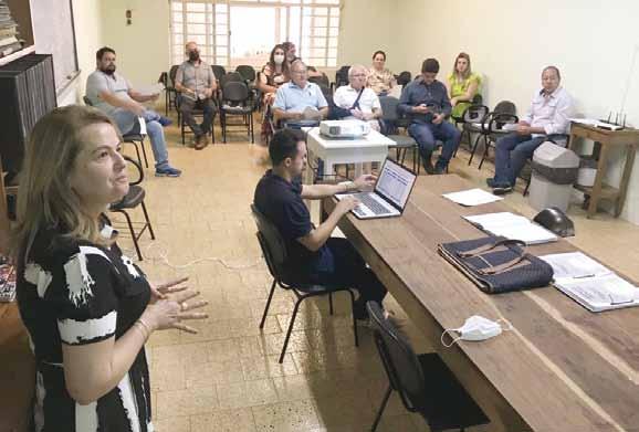 A Prefeitura faz troca, instalação e manutenção de aparelhos de ar- condicionado em escolas da REME