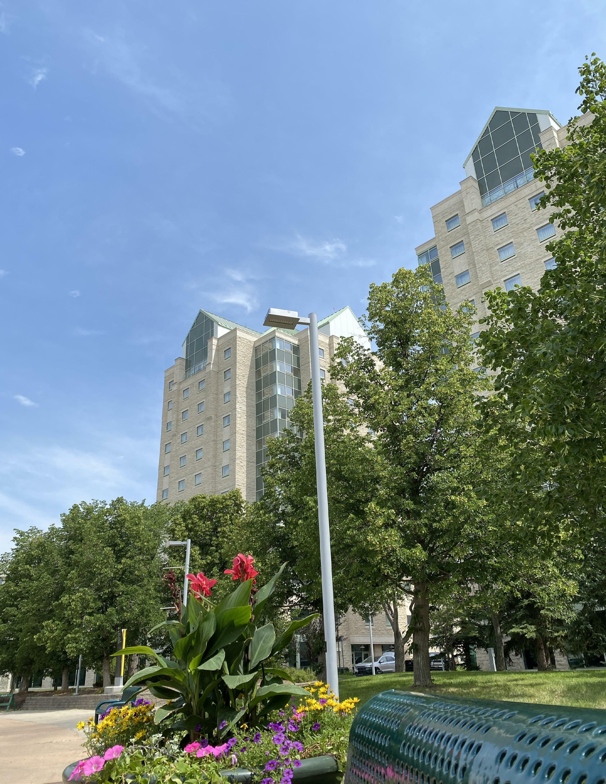 20222023 Housing Handbook by University of Regina Housing Services