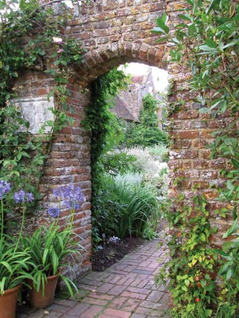 Arthur Rank Hospice Bereavement Booklet by bereavementadvice - Issuu