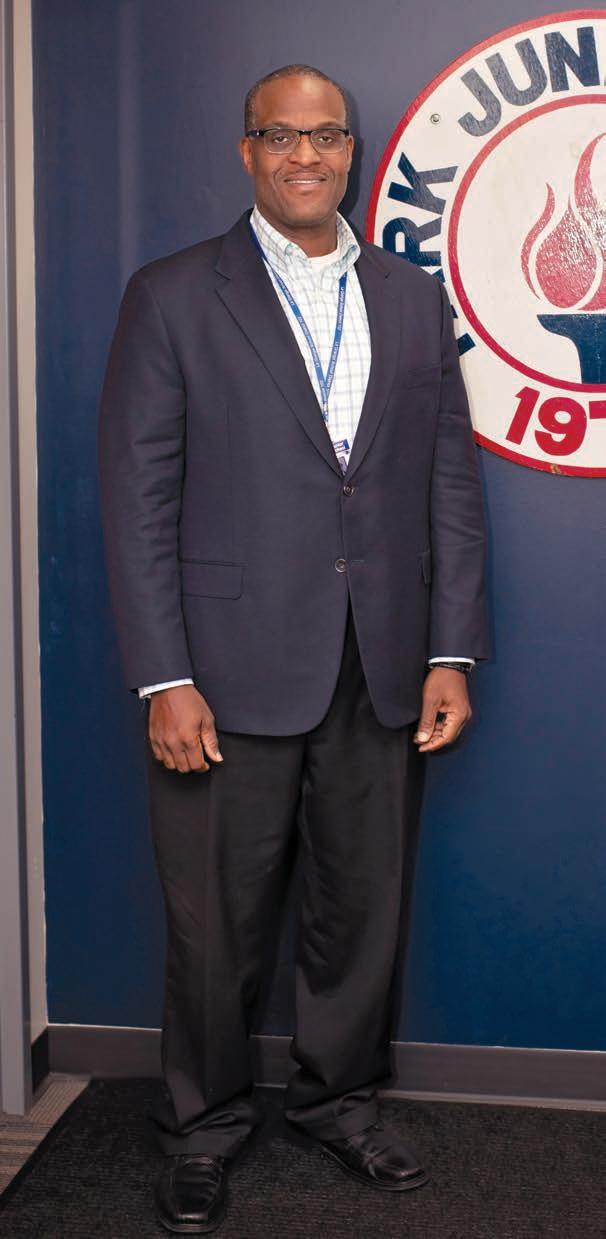 Hillgrove Avenue Magazine, Volume 2, Issue 5 by hillgroveavenuemagazine