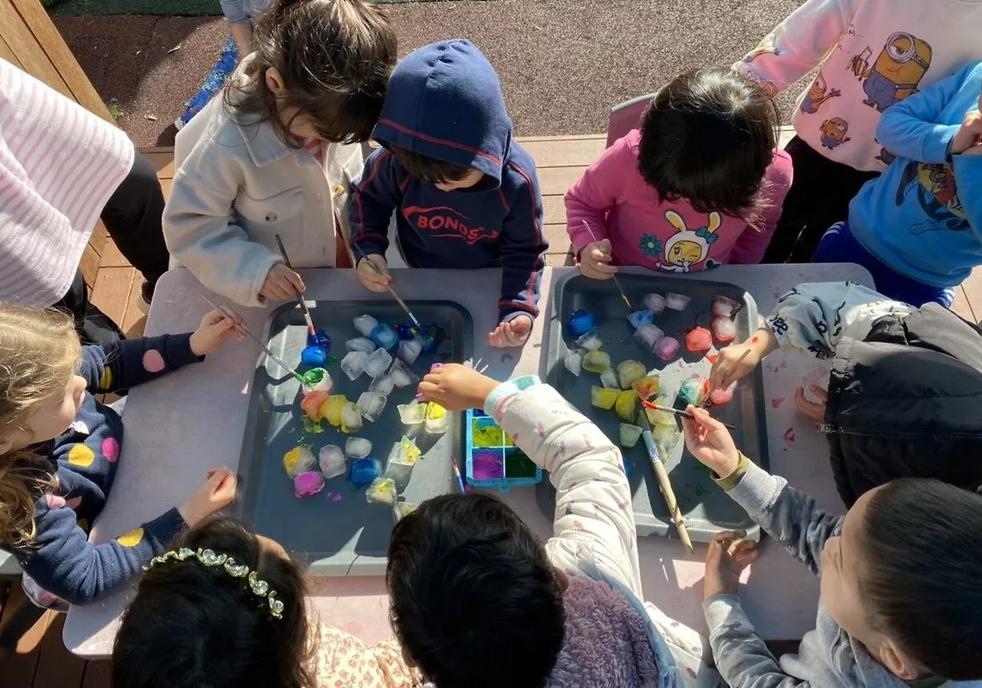 Encourage Your Toddler With the Best Early Learning Programs For