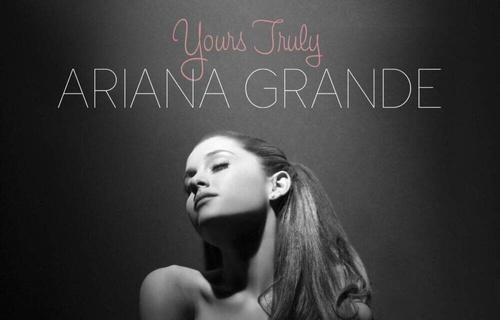 Cover for 10 grandes álbuns internacionais que completam 10 anos em 2023