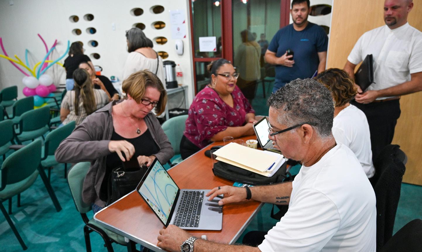 Cover for Minister Rocco Tjon: LEY DI CENTRO DI CUIDO DI MUCHA COMO TAMBE DEPARTAMENTO DI MUCHA Y HOBEN A BIRA UN REALIDAD