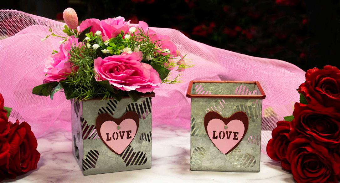 24L x 10 x 4H Pink Rectangular I Love You Flower Box With