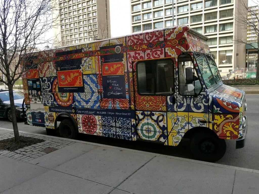 Deliciously Creative Food Truck Wraps by Street Style Sign Studio - Issuu