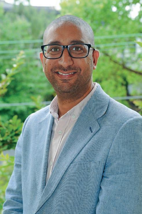 Cover for People ON THE MOVE