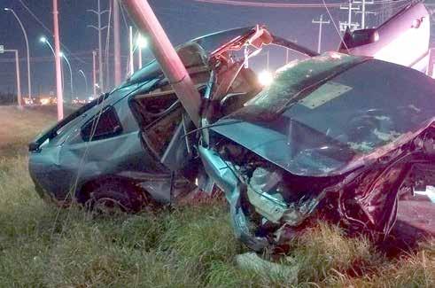 Cover for Acaba fuego con automóvil