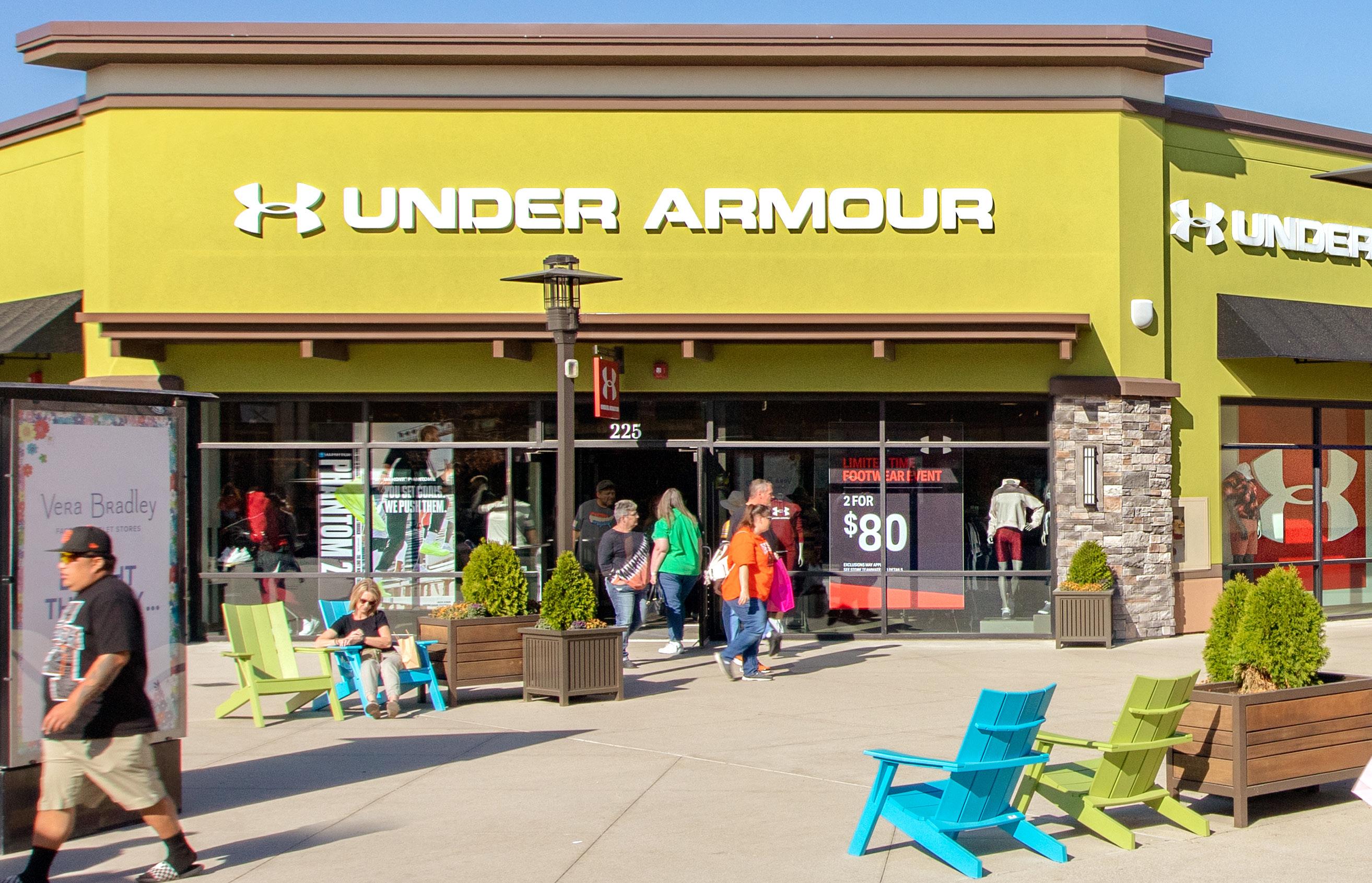 Outlets of Des Moines by New England Development Issuu