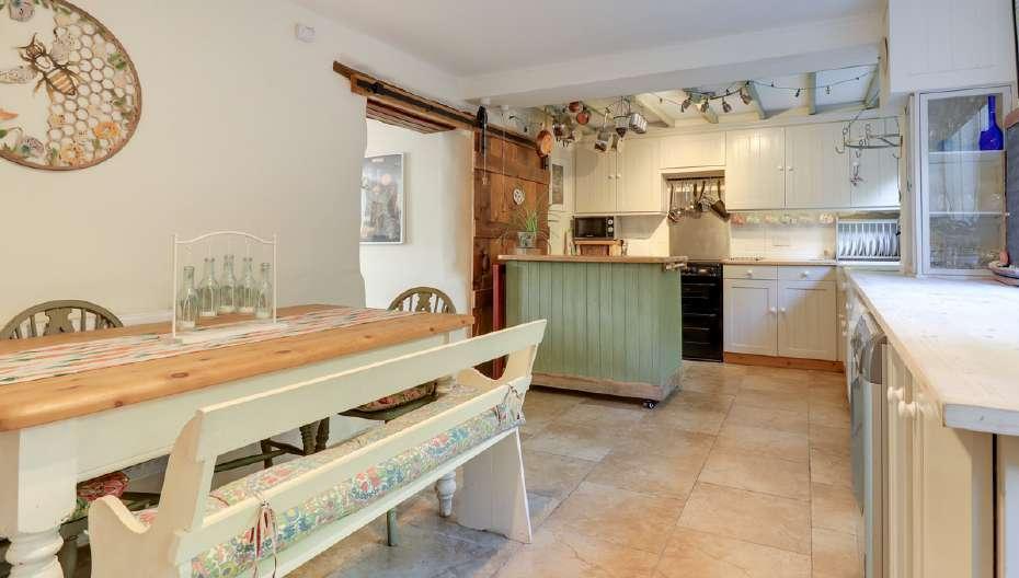 bers Estate Agents South Molton Weekly Property Guide by bers1924