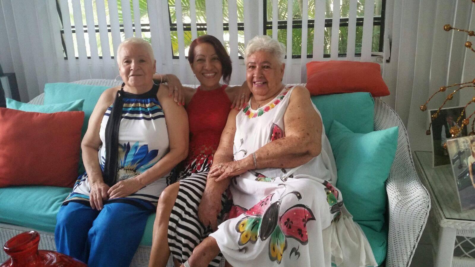 Maria Aurora Encarnacion Memorial Booklet 2023 by Jeaiza Quiñones