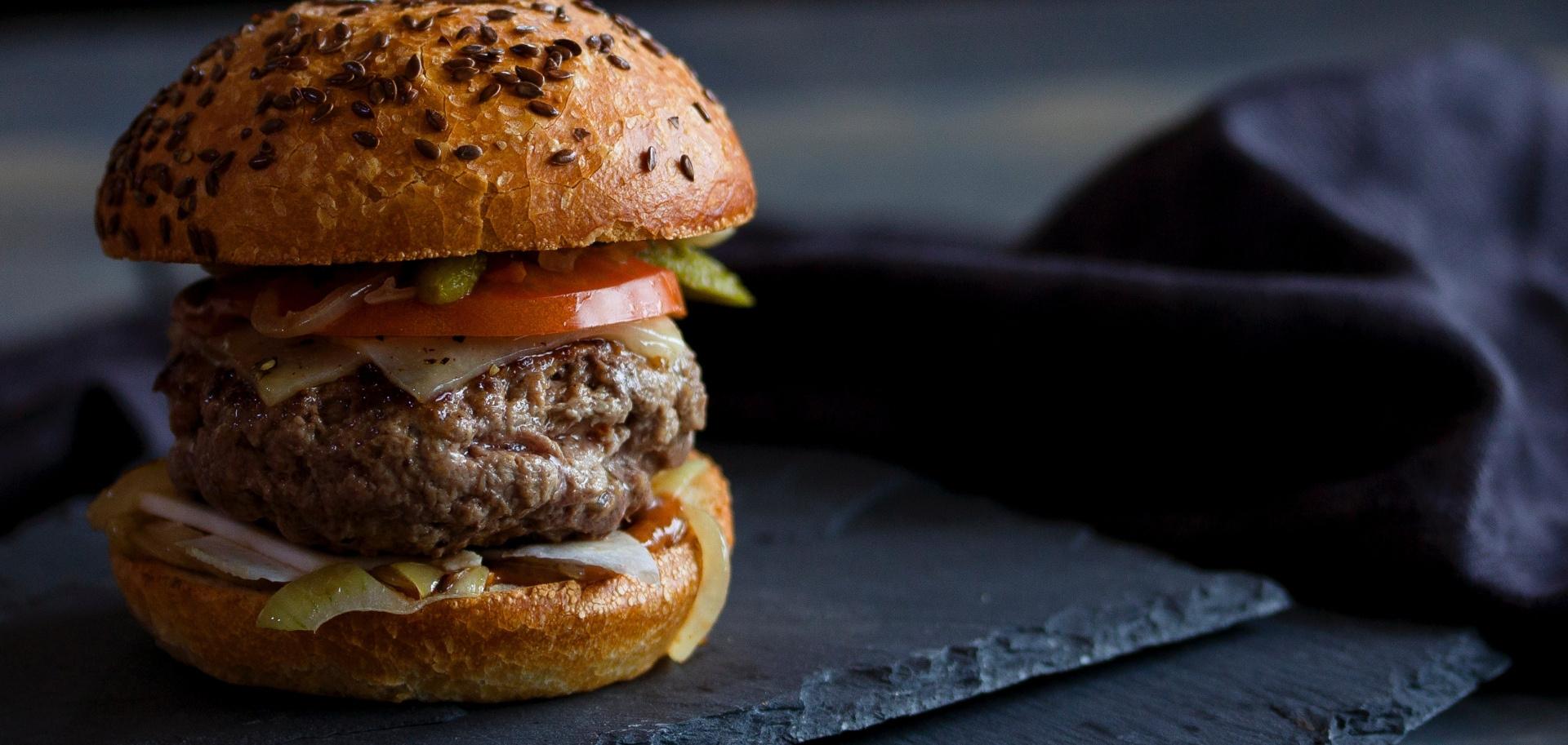 What Types of Products Do Food Service Distributors California Offer