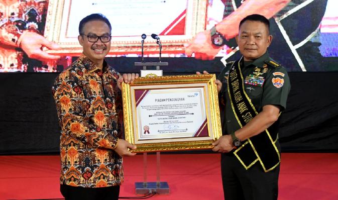 Cover for Bapak Asuh Anak Stunting