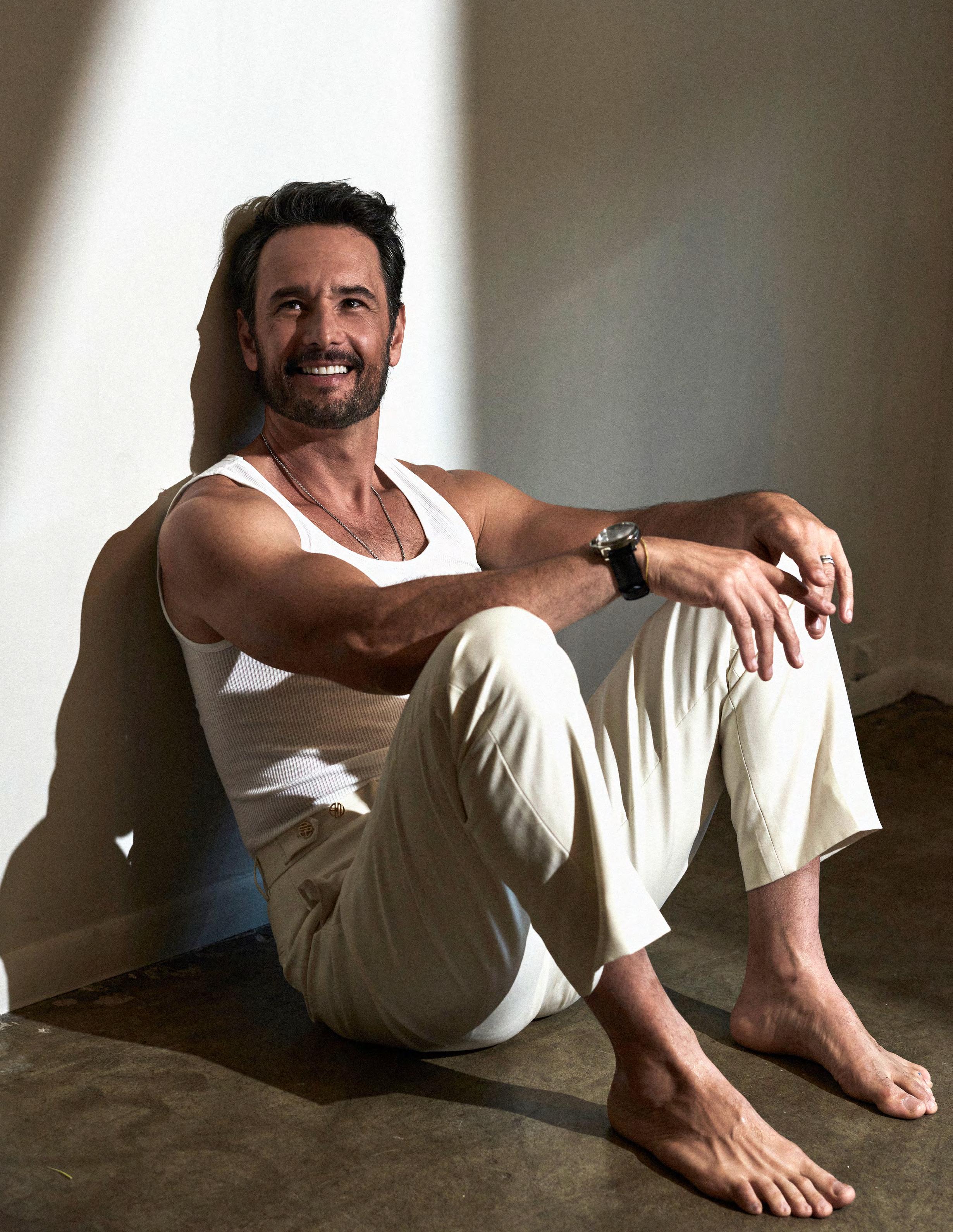 BELLO Mag Rodrigo Santoro by BELLO Media Group Issuu