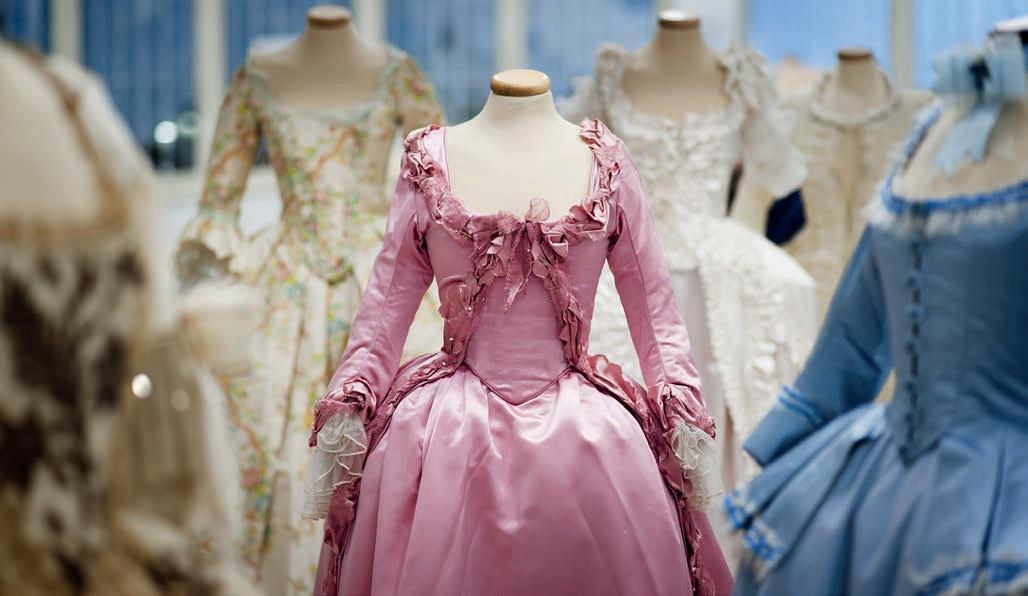 Cover for L’ELEGANZA DELLO SFARZO