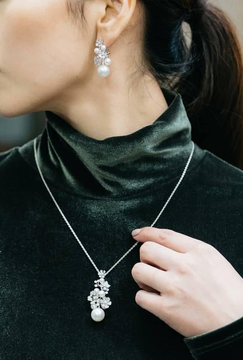 Exploring the Different Types and Styles of Pendants and Necklaces by