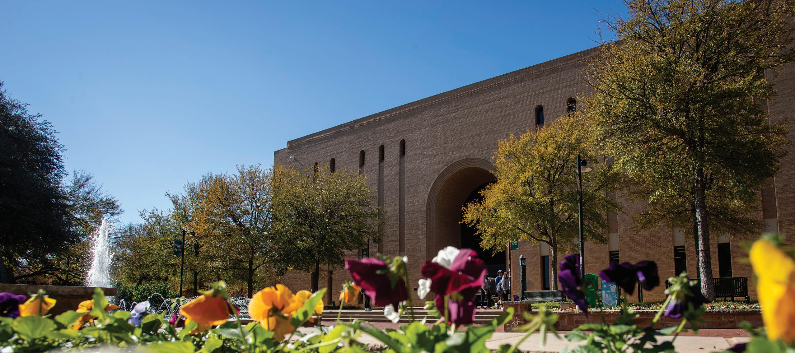 Plants, Animals, and Habitats - Page 10 - UNT Digital Library