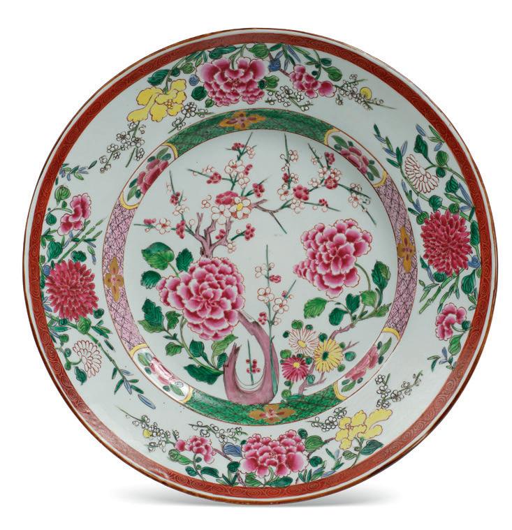 Gourde plate en terre émaillée. H. 200 mm., L. 180 mm. (Chine