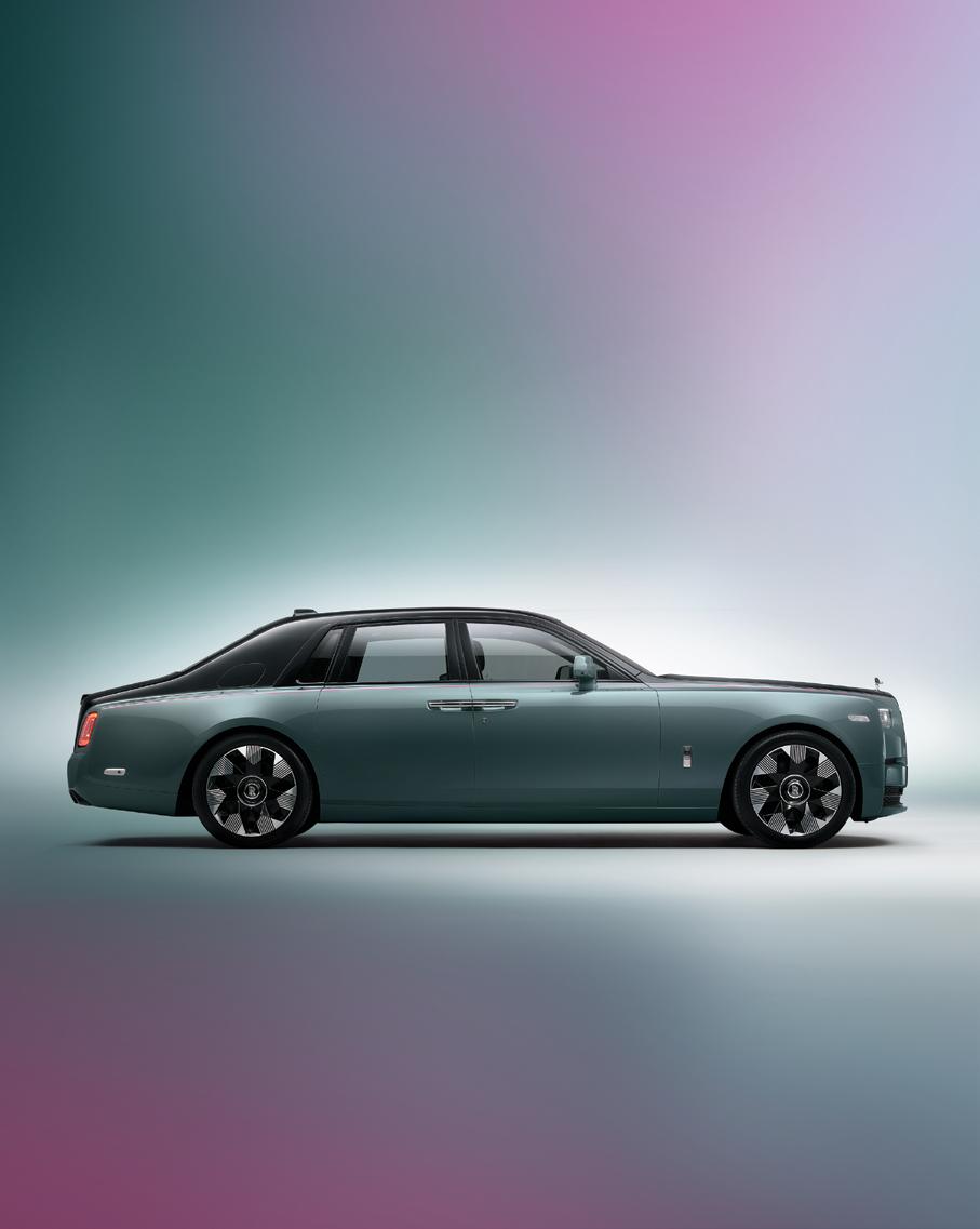 Rolls-Royce Phantom Celestial : Ciel de toit sous une nuit étoilée