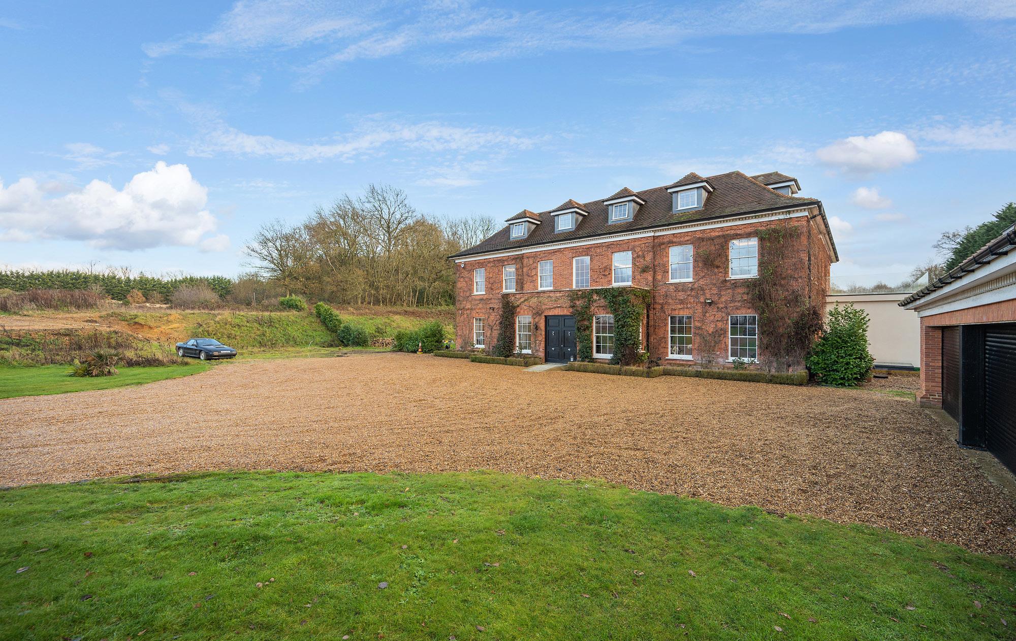 Radlett, Hertfordshire, WD7 by Luxury Property Partners Issuu