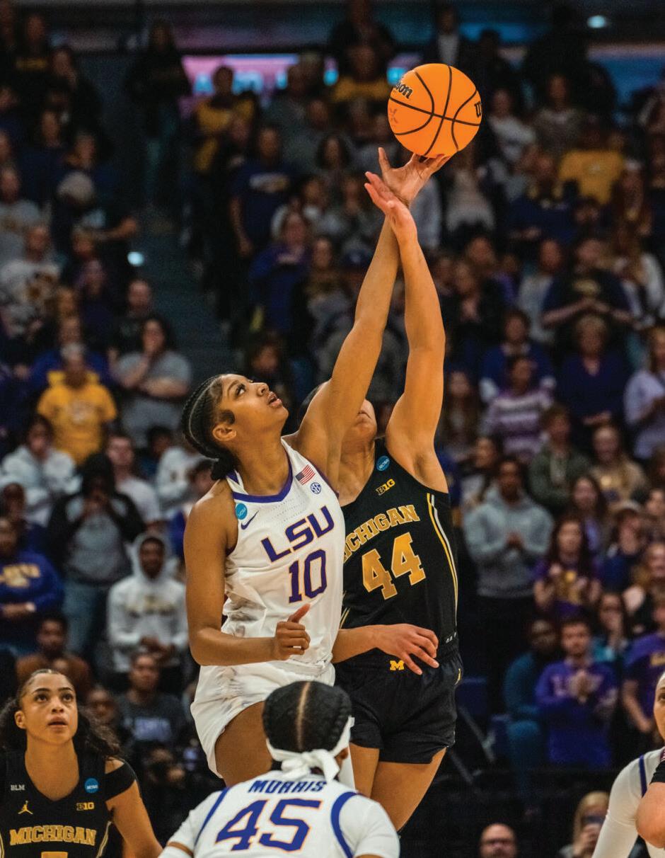 South Carolina Reasserts Itself Atop Women's Hoops With L.S.U. Win - The  New York Times