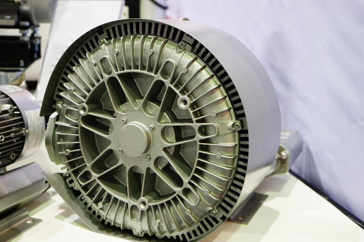 VACUUM PUMP WORKING PRINCIPLES by vacuumpumpsuk Issuu