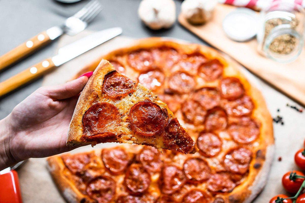 Rawalpindi’s New Favorite Crown Crust Pizza by Crispy Crust Issuu
