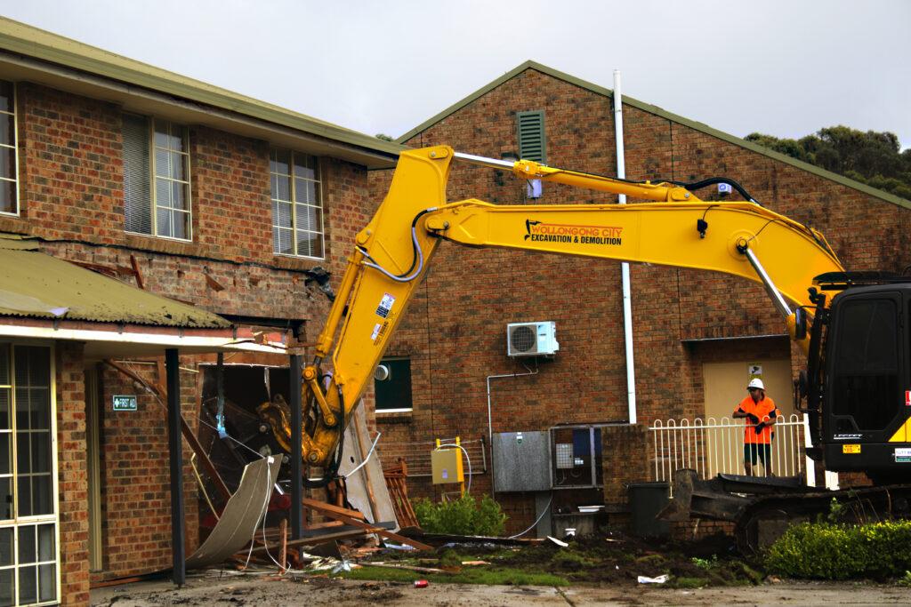 House Demolition Experts in Albion Park & Wollongong by Wollongong City