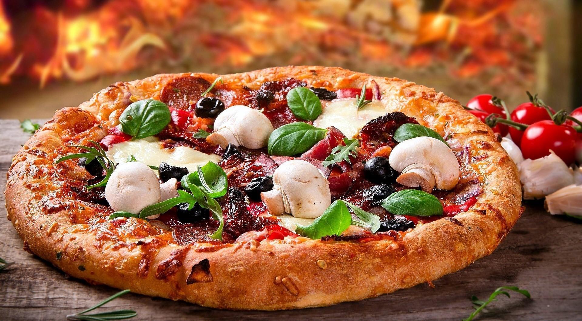 Authentic Italian Pizza Menu Now available in Rawalpindi by Crispy