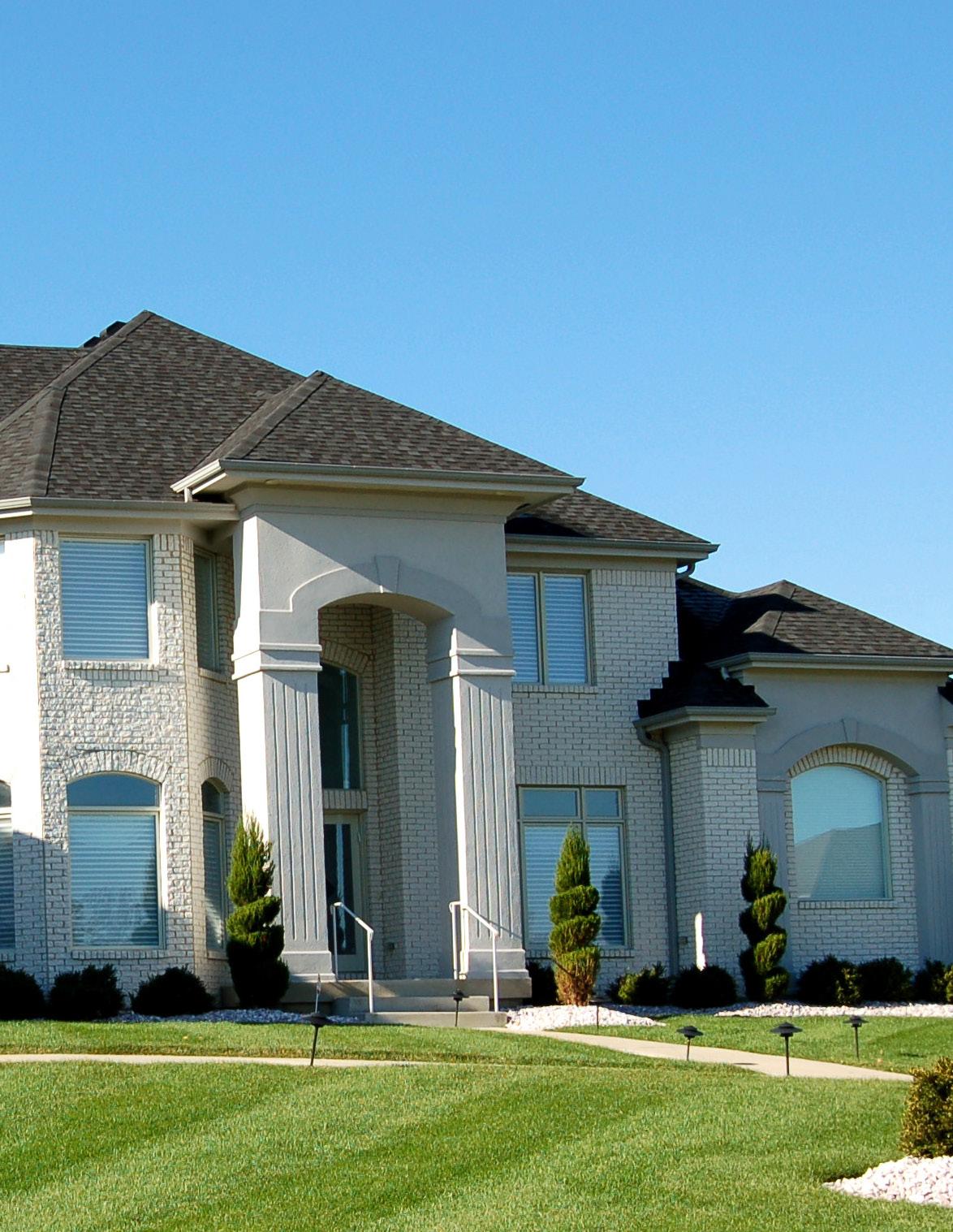 FerrariLund Real EstateAnnual Luxury Market Report2022 by Ferrari