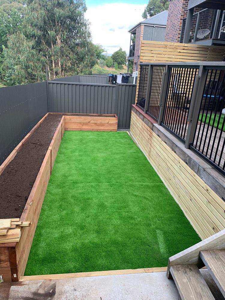 Timber fence installer Geelong by bluepebbleslandscapingandfencing Issuu