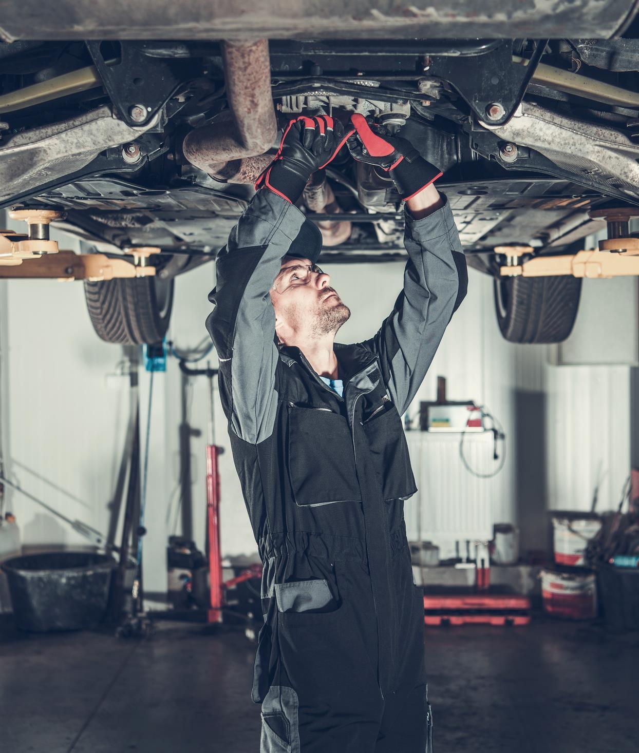 5 Signs Your Porsche's Clutch Slave Cylinder Is Broken by Iconic