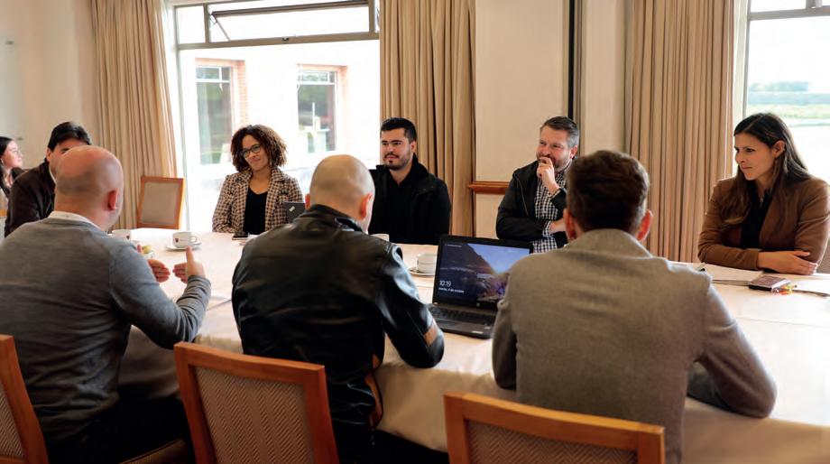 Cover for ESTRATEGIAS, SOLUCIONES Y ACCIONES INALDE ALUMNI CONSULTOR PYMES