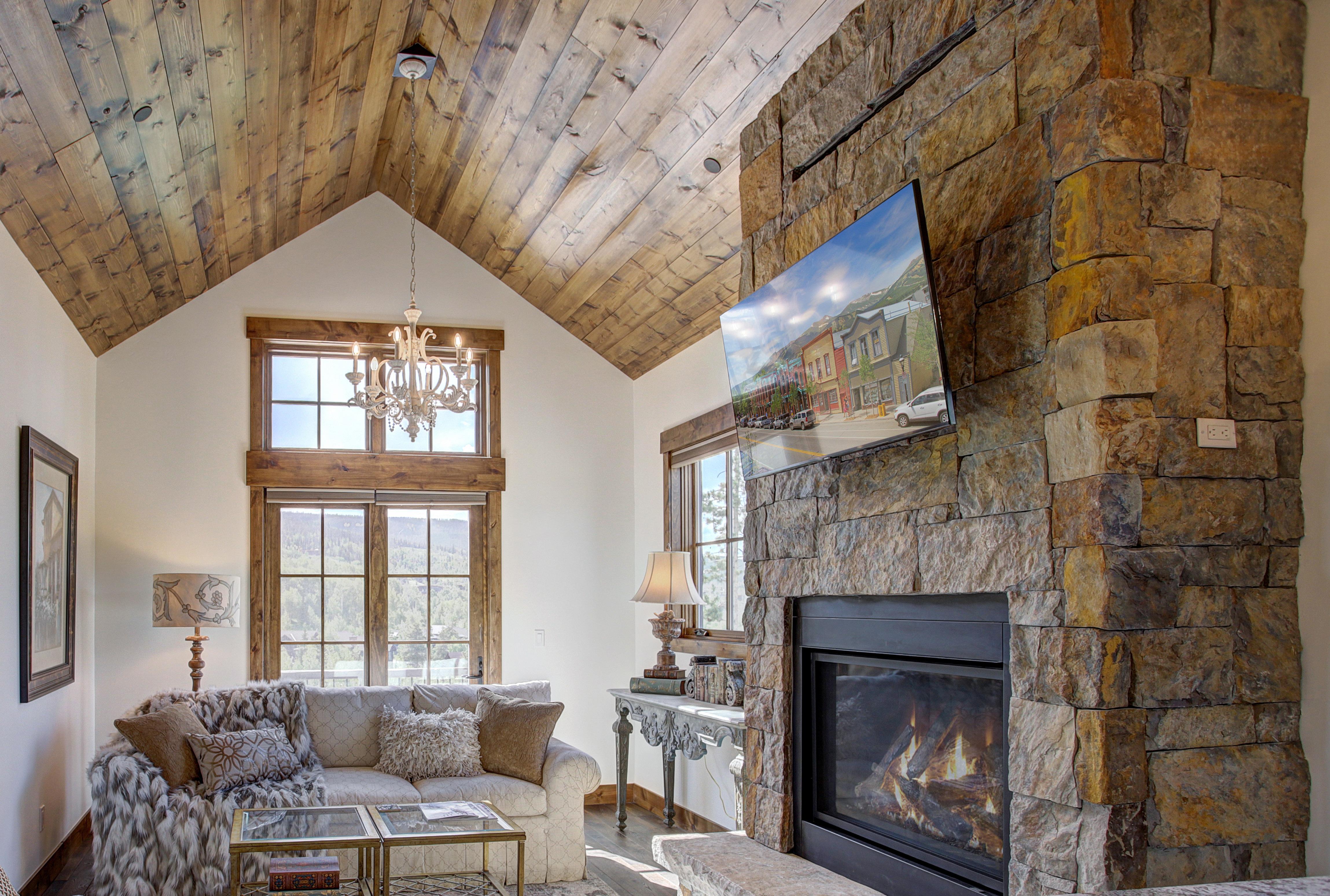 RE/MAX Collection 2023 by RE/MAX Properties of the Summit Issuu