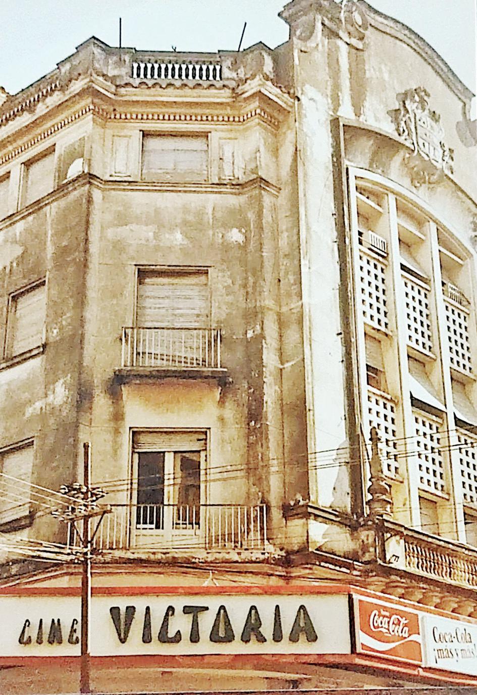 PDF (8 MB) - Icex, image size:945x1375