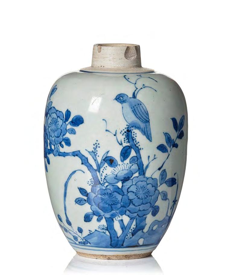 A blue and white Transitional brush pot, 17th Century with Chenghua mark. -  Bukowskis